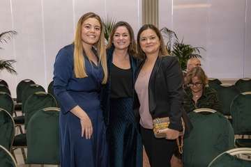 Los farmaceúticos de Las Palmas reconocen a las teldenses Pino Oliva y Mercedes Martín por sus 50 años de colegiada/TA.